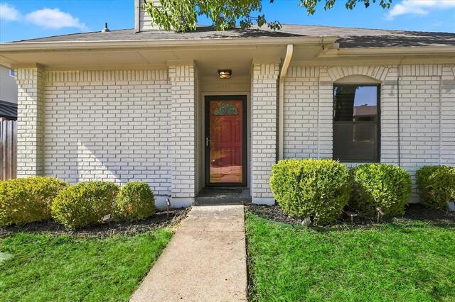 4311 Harvest Hill, Road Carrollton, TX photo 3