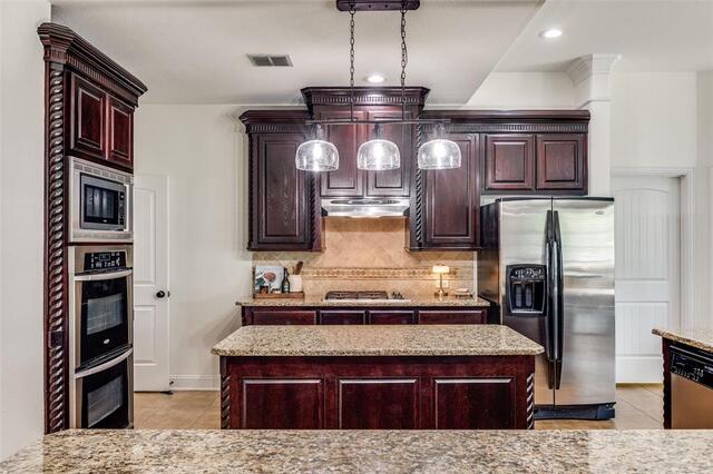 400 S Hampton, Court Lewisville, TX photo 8