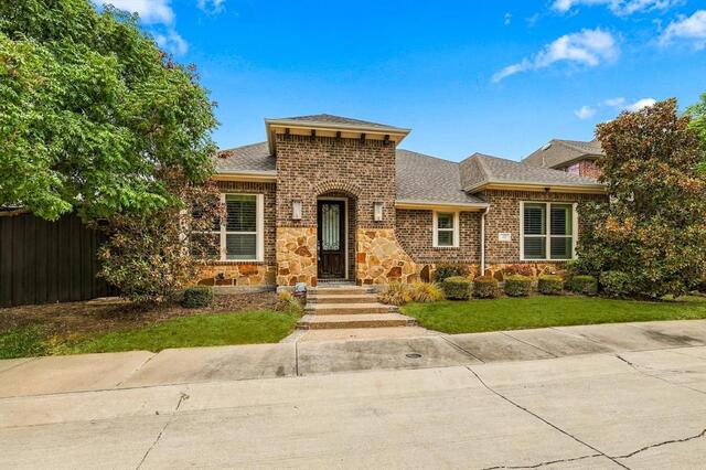 405 Sir Torin, Lane Lewisville, TX photo 3