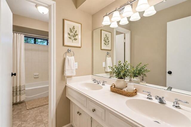 2404 Monmouth, Court Plano, TX photo 13