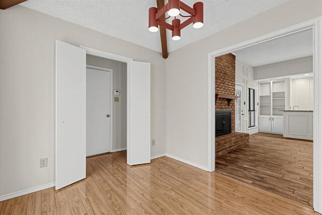 2120, Springwood Carrollton, TX photo 7