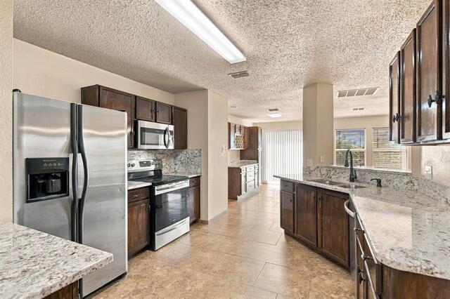 1409 Ridgecrest Drive, Little Elm, TX photo 10