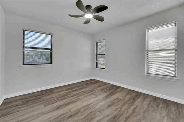 2116 Holly Hill, Lane Carrollton, TX photo 16