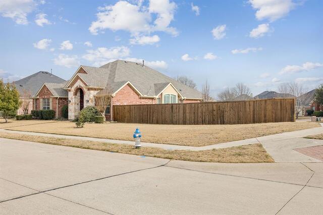 850 Wind Brook, Lane Prosper, TX photo 2
