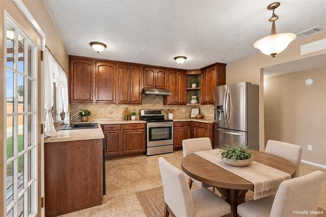 5149 Bartlett Drive, The Colony, TX photo 6