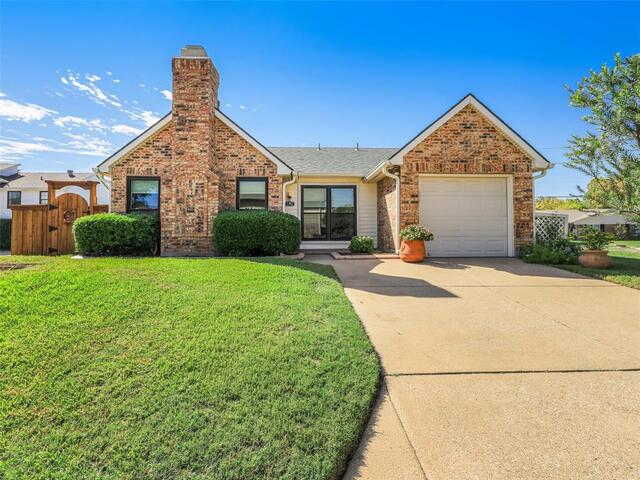 3013 Plumtree, Lane Plano, TX photo 2