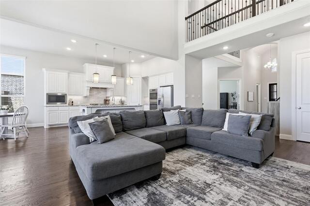 10813 Sycamore Falls Drive, Flower Mound, TX photo 13