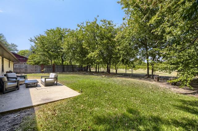 1300 Greenbriar, Street Denton, TX photo 20