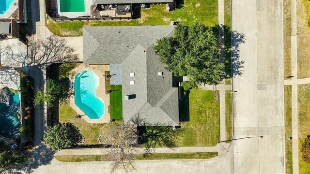 1900 Ports O Call, Drive Plano, TX photo 3