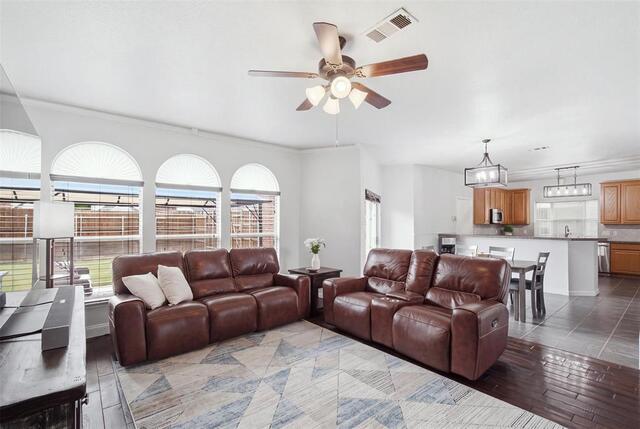 5609 Norris Drive, The Colony, TX photo 7