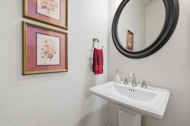 2713 Cole Castle, Drive Lewisville, TX photo 30