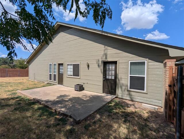 2727 Colonial, Drive Carrollton, TX photo 31