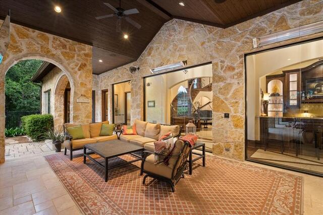 2504 Silver Table, Drive Lewisville, TX photo 8