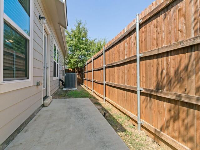 2201 Paxton, Way Denton, TX photo 25