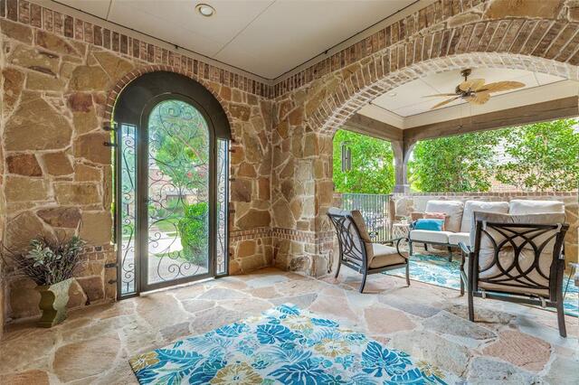1834 Trinidad, Lane Allen, TX photo 2
