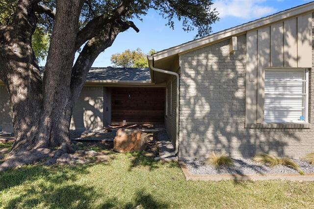 8619 Banff Drive, Dallas, TX image