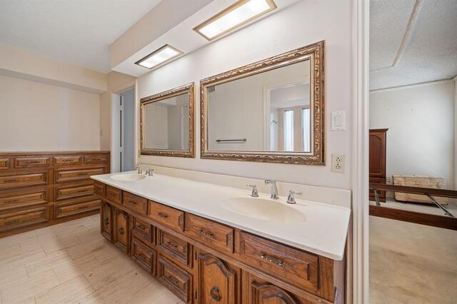 2702 Wagonwheel, Drive Carrollton, TX photo 12