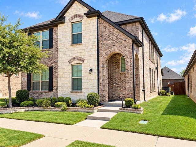 2065 Almassera Drive, Little Elm, TX photo 2
