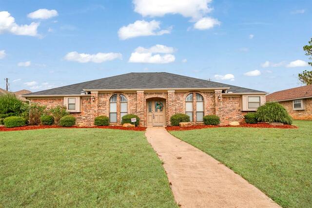 3035 Briarwood Drive, Paris