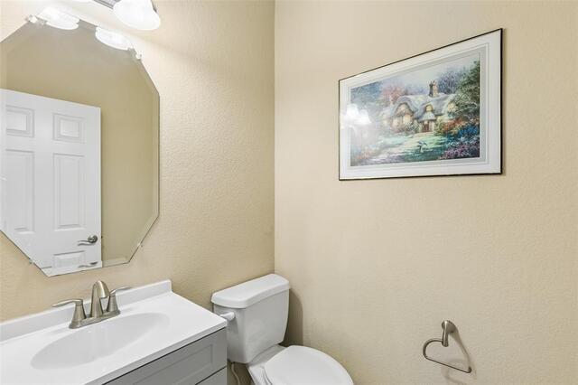 4313 Kestrel, Way Carrollton, TX photo 14