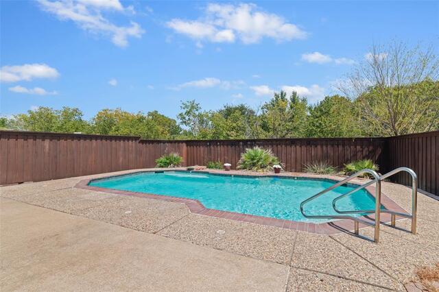 4508 Lake Ridge Drive, The Colony, TX photo 2