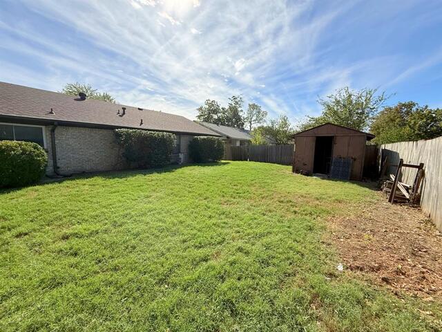 2806 Arcadia, Lane Carrollton, TX photo 10