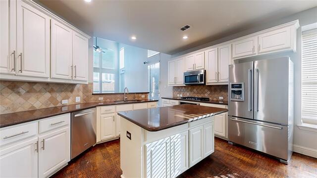 4400 Delaina Drive, Flower Mound, TX photo 8