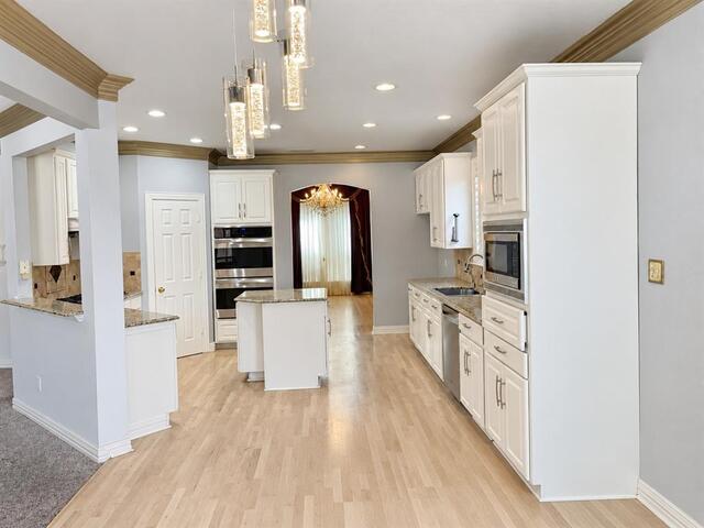 3832 Leon, Drive Carrollton, TX photo 13