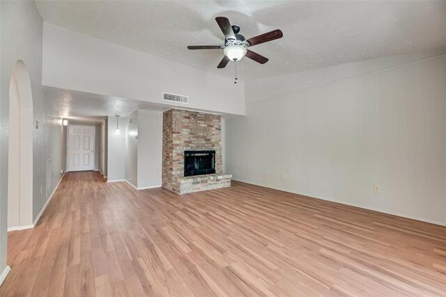 2002 Rose Hill, Road Carrollton, TX photo 5