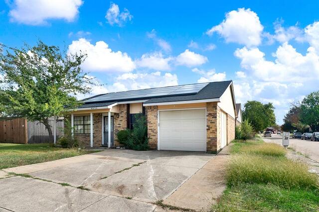 4406 Jenkins Street, The Colony, TX photo 2
