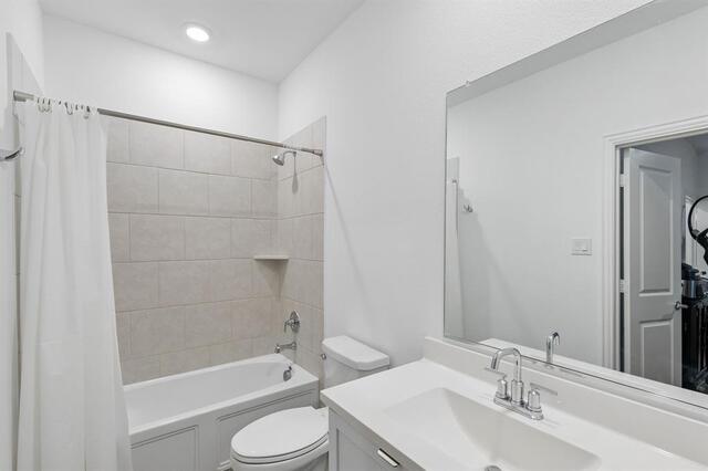 2003 Creekvista, Drive Lewisville, TX photo 21