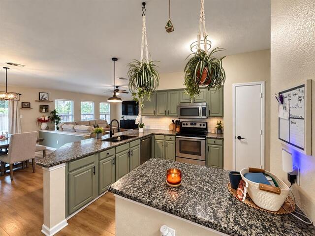 7616 Sunburst, Trail Denton, TX photo 12
