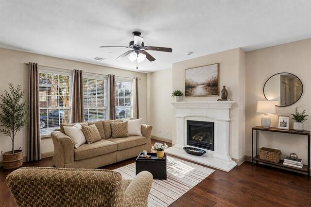 4237 Riverview, Drive Carrollton, TX photo 4