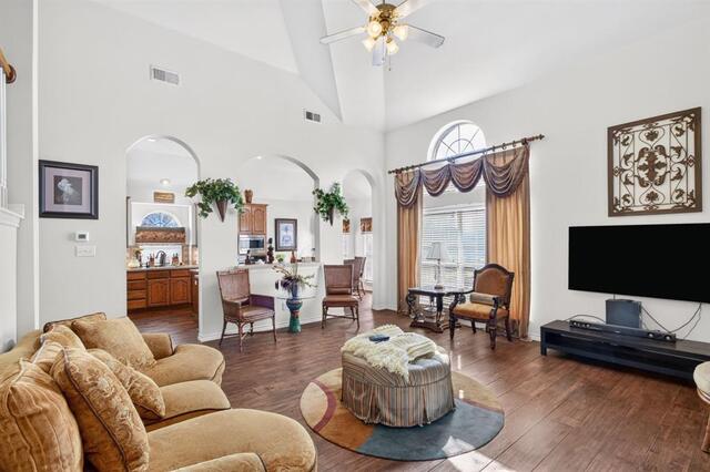 10657 Coach House, Lane Frisco, TX photo 12