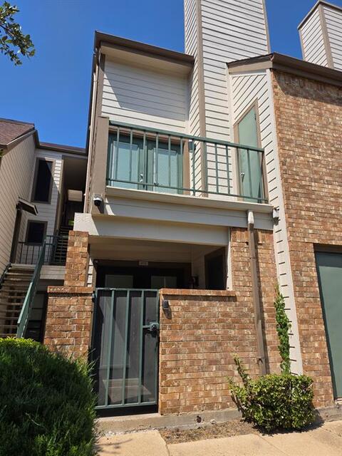2301 Balsam Drive M202, Arlington, TX image