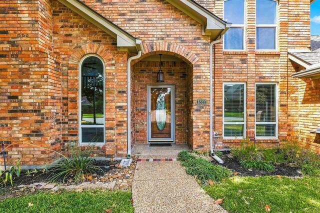 1222 Dentonshire, Drive Carrollton, TX photo 2