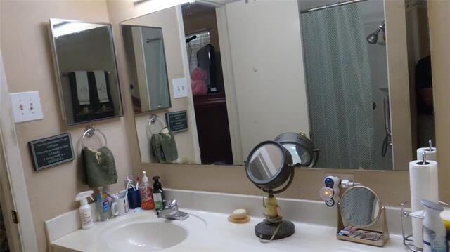 2107 Bordeaux, Drive Carrollton, TX photo 8