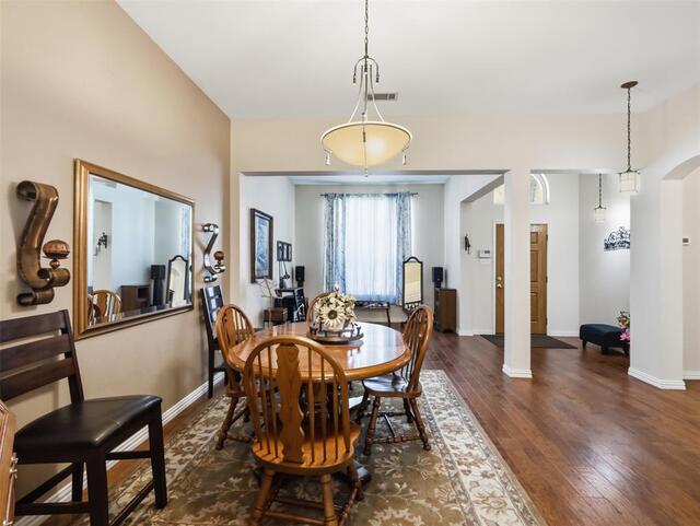 1408 Berne, Lane Lewisville, TX photo 3
