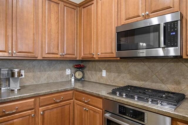 1480 Bristol, Lane Lewisville, TX photo 13