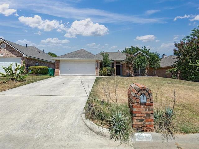 2532 John, Drive Denton, TX photo 5