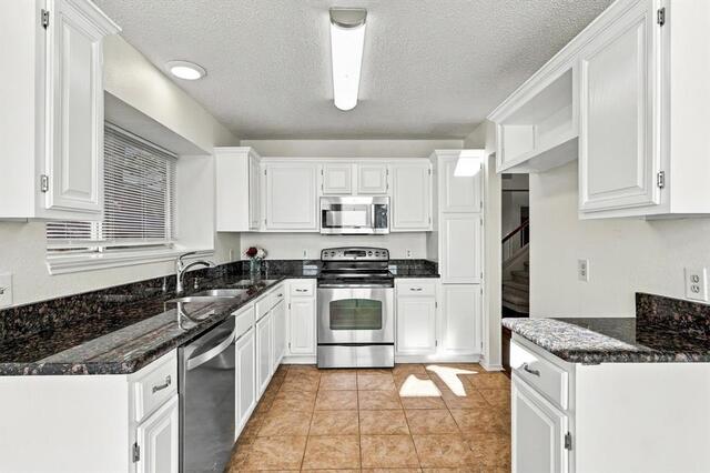 6821 Douglas, Creek Plano, TX photo 4