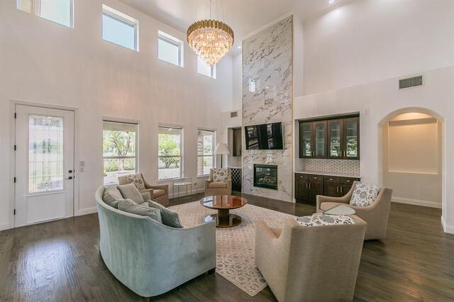 8701 Freeport, Drive Denton, TX photo 11