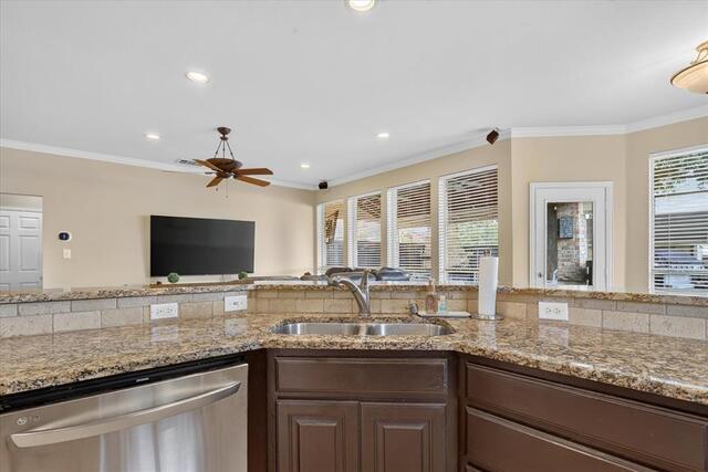 901 Brittany, Drive Lewisville, TX photo 12
