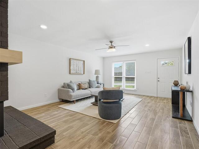 2409 Raintree, Drive Plano, TX photo 4