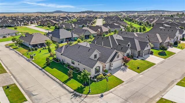 9716 Siltstone, Drive Denton, TX photo 3