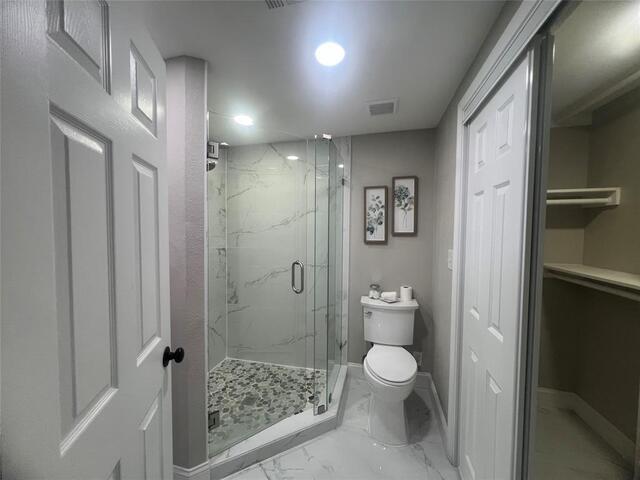 1021 E Russell, Avenue Carrollton, TX photo 16