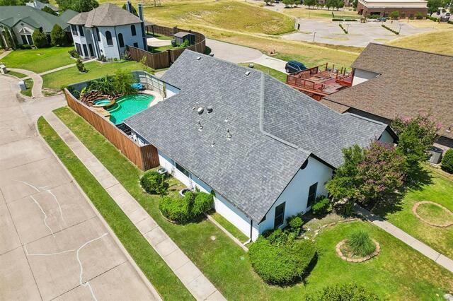 4093 Brazos, Drive Carrollton, TX photo 2
