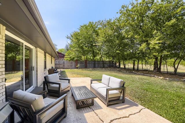 1300 Greenbriar, Street Denton, TX photo 19