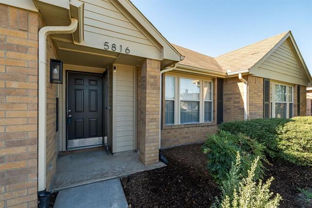 5816 Baker Drive, The Colony, TX photo 2