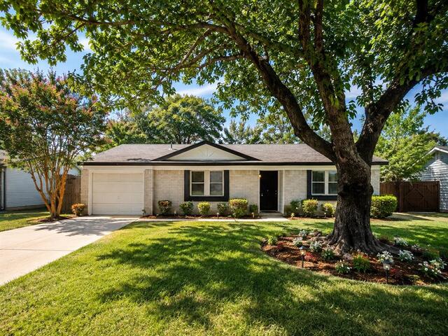 2213 E Biscayne Drive, Irving, TX image